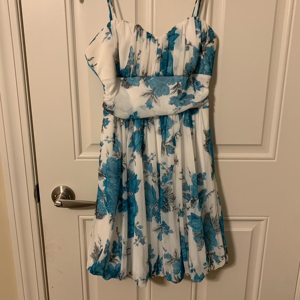 Juniors Dress